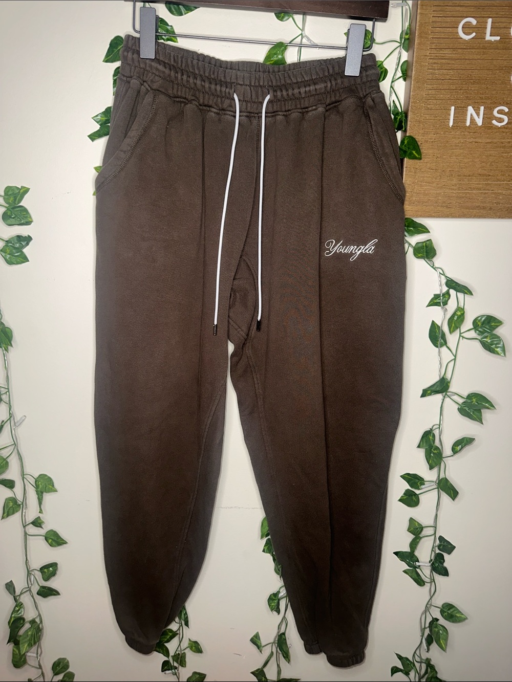 YoungLA Men’s Brown Sweatpants - Picture 2 of 6